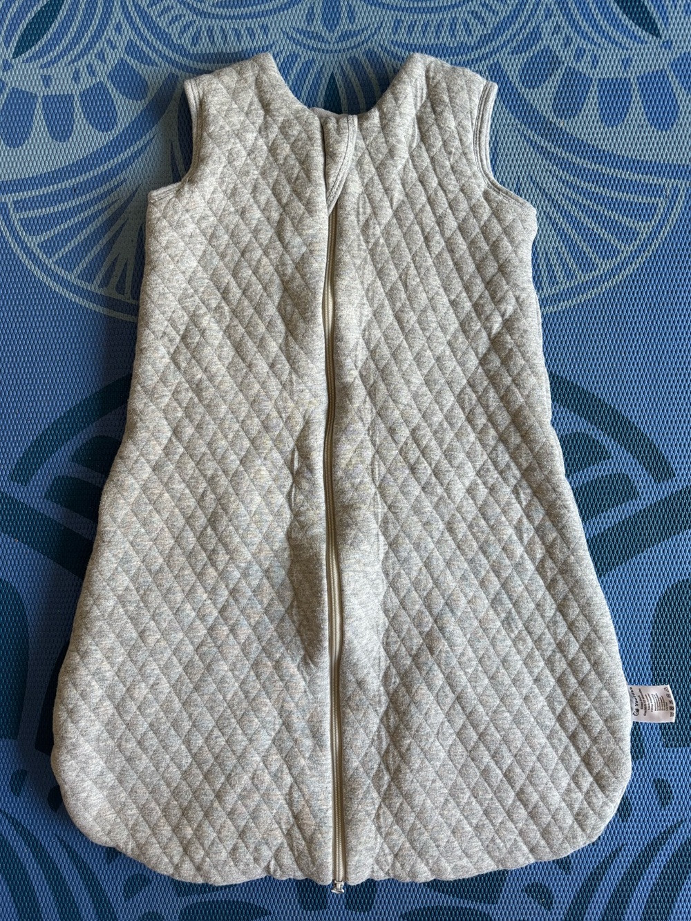 Yoofoss Quilted Baby Sleep Sack - size medium 6-12mo